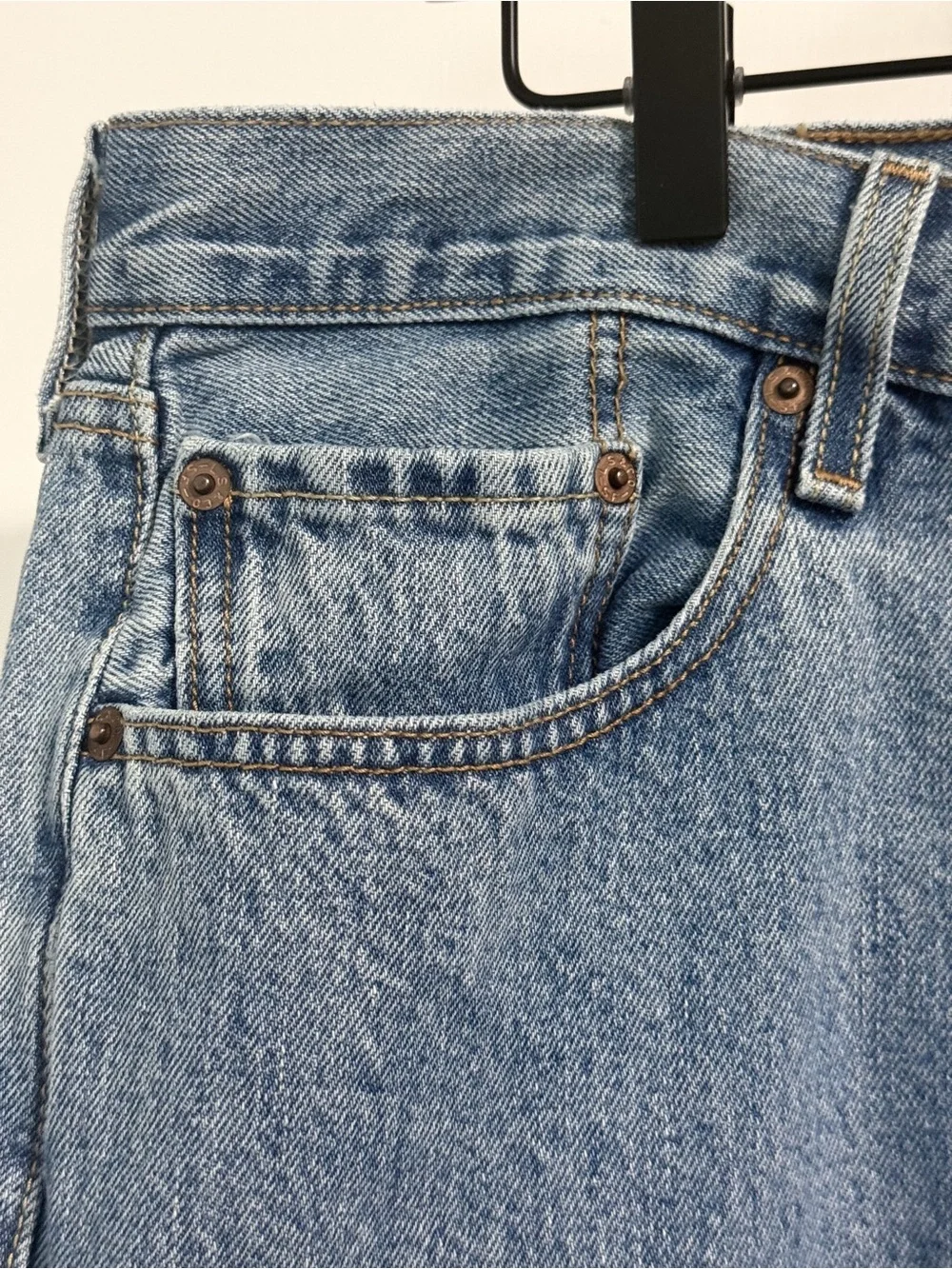 Levi’s 501 Men’s Jeans W40 L32 Button Fly Straight Leg Faded Blue